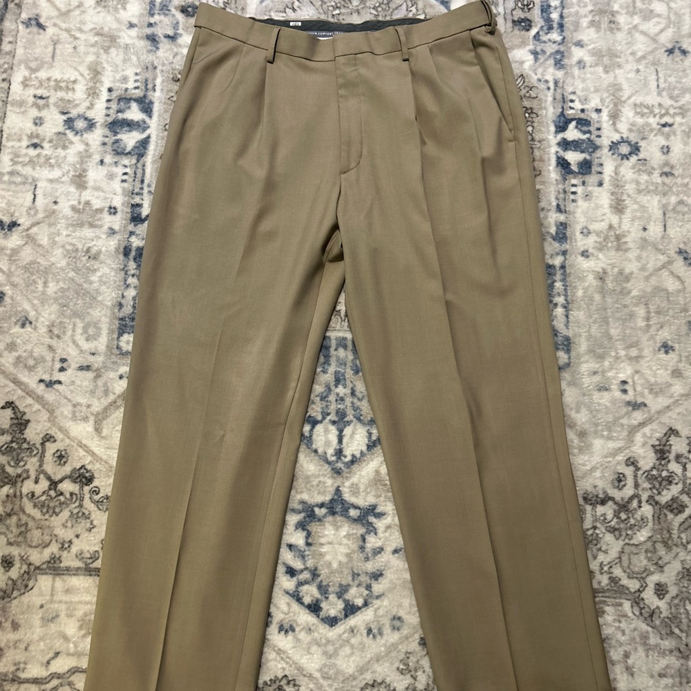 Haggar Men's Dress Pants